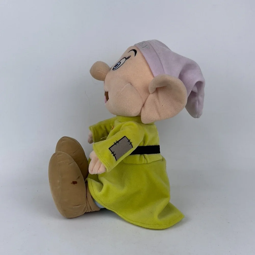 The Walt Disney Snow White &‎ Seven Dwarfs Dopey Plush 13